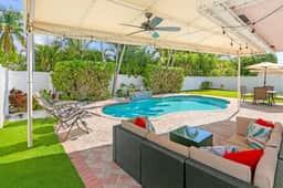 FTL dream home - pool - Game room