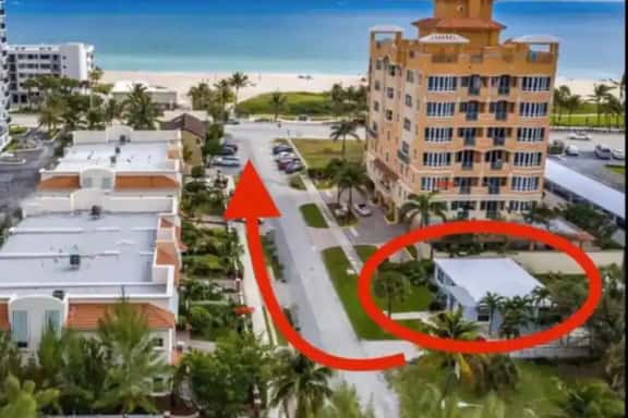 Steps to the BEACH | Hot Tub | Walk to Restaurants & Pier - Image 1