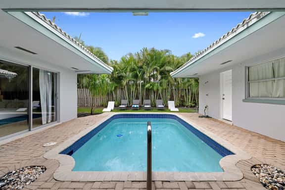Wilton Island - two master suites - Close to everything! - Image 1