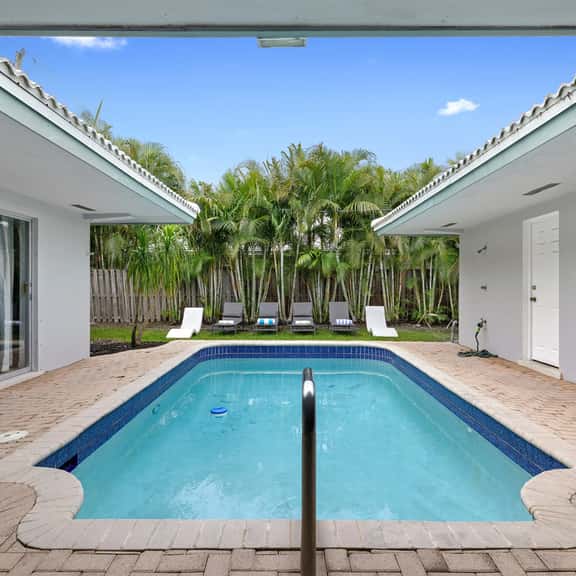 Wilton Island - two master suites - Close to everything! - Image 1