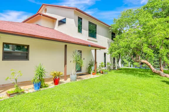 10 min to FTL airport - 4bed/3bath - water view