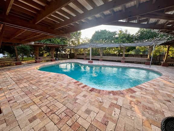 Coconut Creek Poolside Retreat